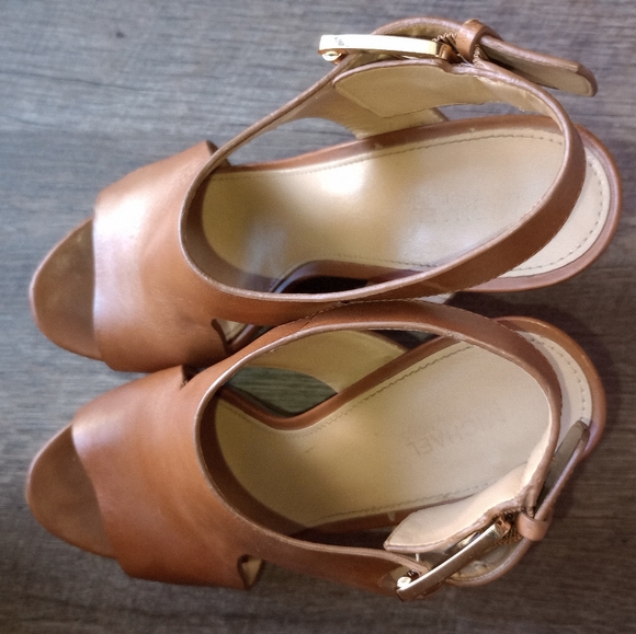 MICHAEL KORS WEDGES - Picture 13 of 13